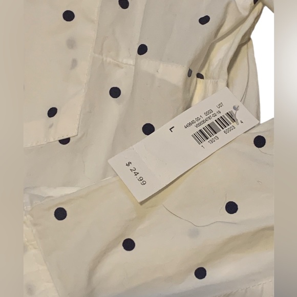 EUC W/ Tags Old Navy White Button Down Shirt Large - Picture 2 of 5